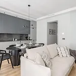 Space And Comfort Under The Sun
